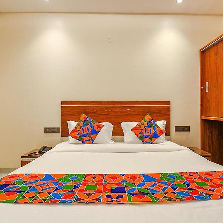 Fabhotel Gaurav Galaxy Poona Buitenkant foto